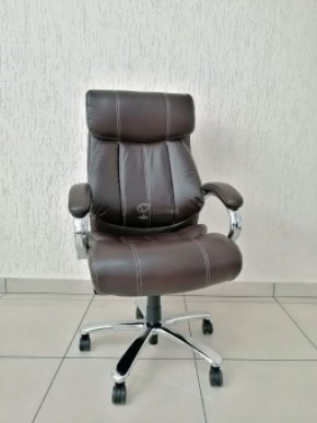 Кресло Barneo K-303 для руководителя (коричневая экокожа) в Березниках - berezniki.mebel-74.com | фото