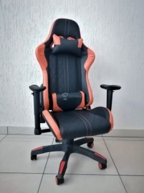 Кресло геймерское Barneo K-52 (черная экокожа оранжевые вставки) в Березниках - berezniki.mebel-74.com | фото